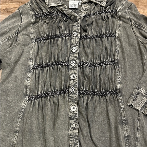 Parsley & Sage Charcoal Button-Up Shirt - Picture 3 of 14